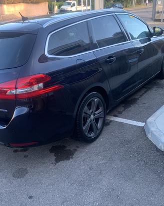 Auto in eccellente condizioni Peugeot 308 sw