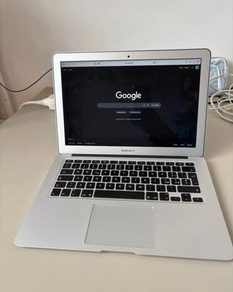 Macbook air (2017) 13”