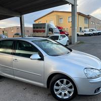 Volkswagen Golf 2.0 TDI 140cv 6 marce