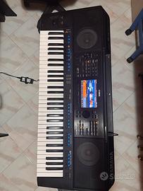 Yamaha PSR SX 900