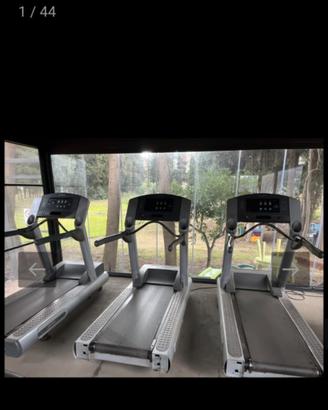  attrezzature Technogym 