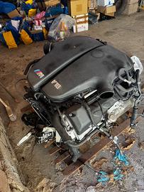 Motore bmw s85v10b50