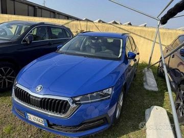 SKODA Octavia 2.0 TDI EVO SCR DSG Wagon Executiv