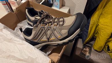 scarponcini Salomon 45 nuovi 