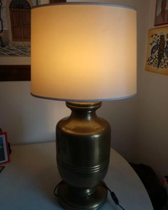 Lampada da tavolo in ottone