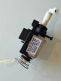 Ricambi Nespresso Lattissima - pompa acqua