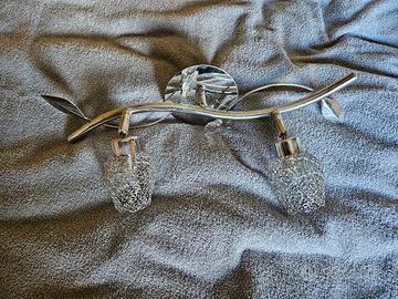 lampadario a parete ...con relative luci a LED 