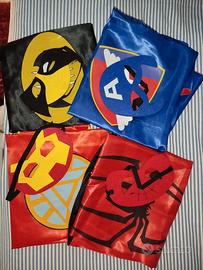 Costumi carnevaleSupereroi mantelli e maschere x 4