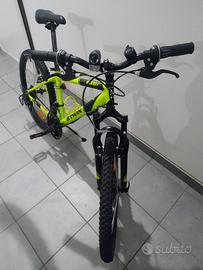 Mountain Bike B'Twin Rockrider 500 (24 pollici)