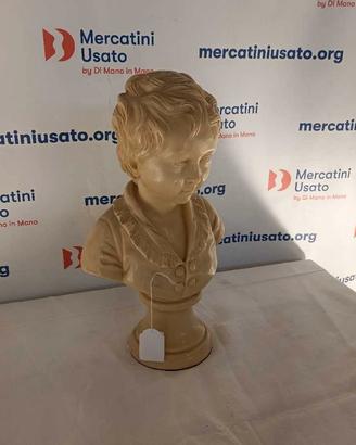 Busto di Fanciullo in Resina