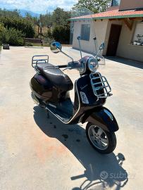 Vespa 300 GTS ie Touring