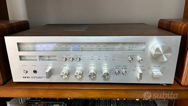 Akai AA-1050 - Akai AM-2600 - Akai AM-2800