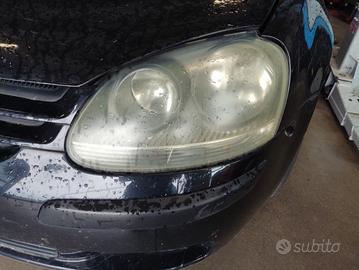 Proiettore sinistro VOLKSWAGEN GOLF 5 del 2004