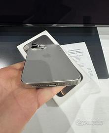 Iphone 16 pro max 256 100% nuovo anche SCAMBl0