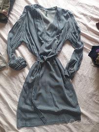 vestito leggero materiale morbigo