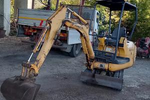 Miniescavatore usato KOMATSU