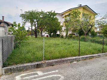 Terreno recintato in gestione gratuita