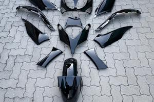 KIT CARENE IN O-F-F-E-R-T-A TMAX 01 07 NERO LUCIDO