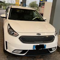 KIA Niro 1.6 Hybrid Style Autocarro N1