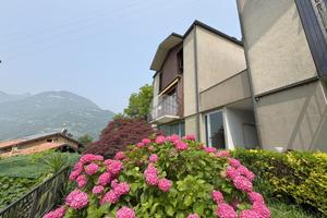 VILLA SINGOLA A ESINE