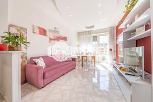 Luminoso quadrilocale con doppio balcone