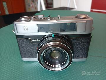 Macchina Fotografica Vintage Telemetro Minolta A5 