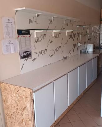 attrezzatura arredamento seminuovo