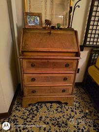 Secretaire inizio Novecento