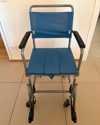 Sedia a rotelle comoda