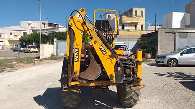 Retroescavatore 