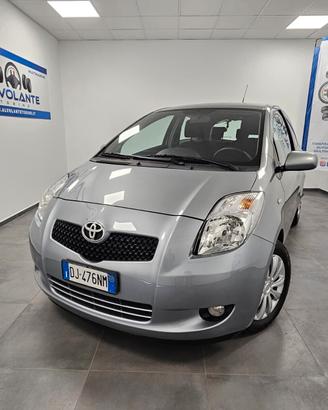 Toyota Yaris 1.3 3 porte - NeoPatentati