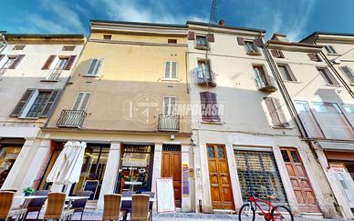 Locale Commerciale in Via Verdi, Mantova (POSSIBIL