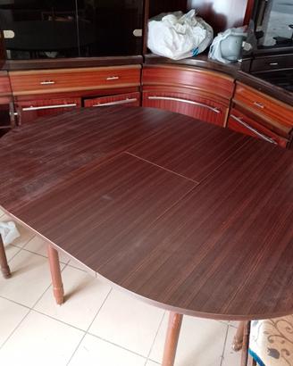 tavolo apribile in legno
