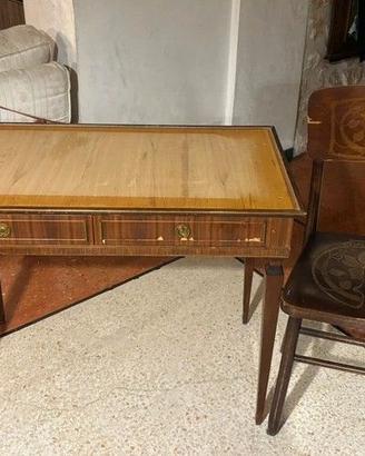 Scrivania vintage con sedia intarsiata – set compl