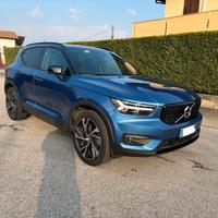 Volvo XC40 T5 Recharge Plug-in Hybrid R-Design