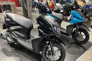 Yamaha RayZR scooter 125 PREZZO LANCIO patente B