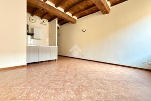 2 LOCALI A CASTELLEONE