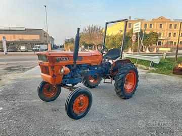 fiat 250 con arco di protezione