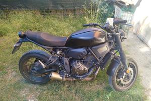 Yamaha xsr700