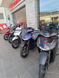 Honda SH 125 - bauletto keyless e parabrezza