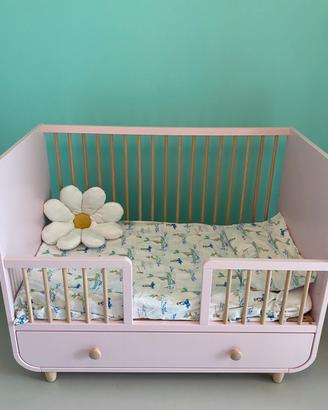 Lettino Myllra Ikea colore Rosa