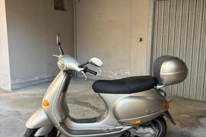 Vespa ET4 125 – Anno 2000 – Unico proprietario