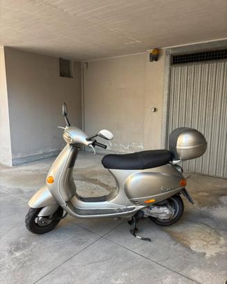 Vespa ET4 125 – Anno 2000 – Unico proprietario