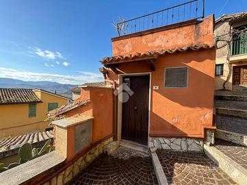 2 LOCALI A CANTERANO