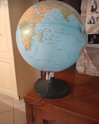 mappamondo luminoso 