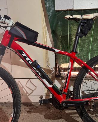 Bicicletta Mountain Bike Trek 27