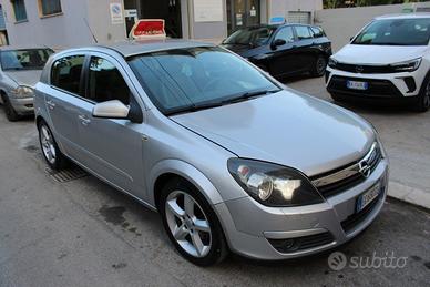 OPEL Astra 1.7 CDTI 110CV 5 porte Cosmo