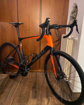 Giant Defy Advanced 2 carbonio 105 disco tg L