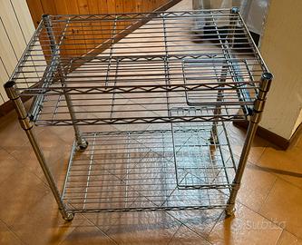Carrello in acciaio cromato