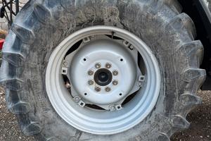 Cerchi gomme trattore same lamborghini